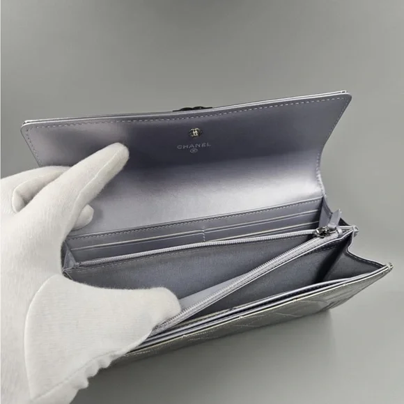 💜CHANEL Patent Leather Boy Flap Wallet/Clutch💜 - Picture 11 of 17